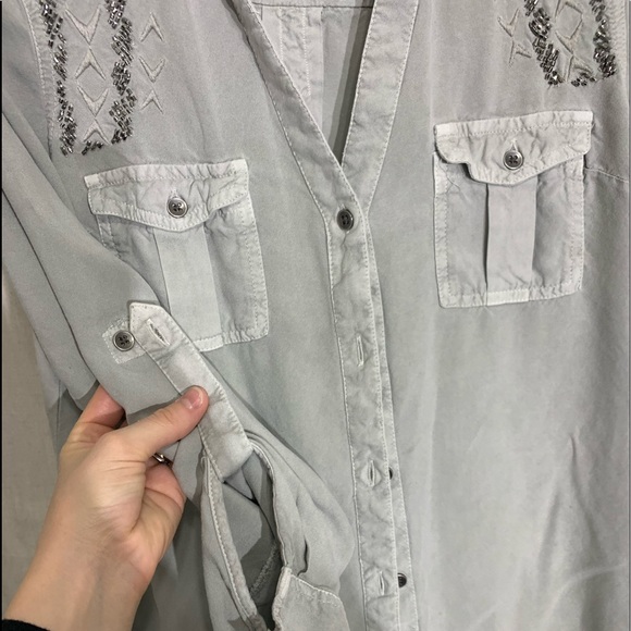 Rock & Republic Metallic Mayhem Button Up Blouse - Picture 6 of 6